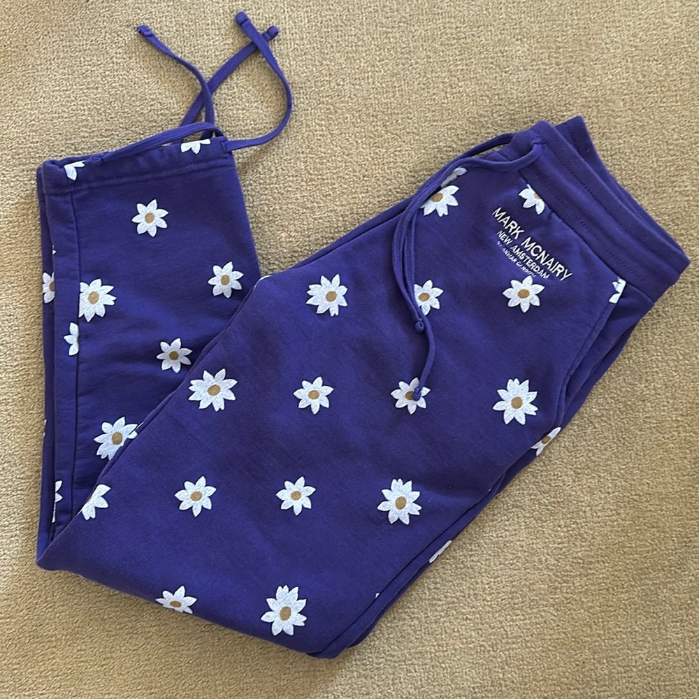 Carrots x Mark Mcnairy Daisy Cotton Sweatpants in Purple Size S